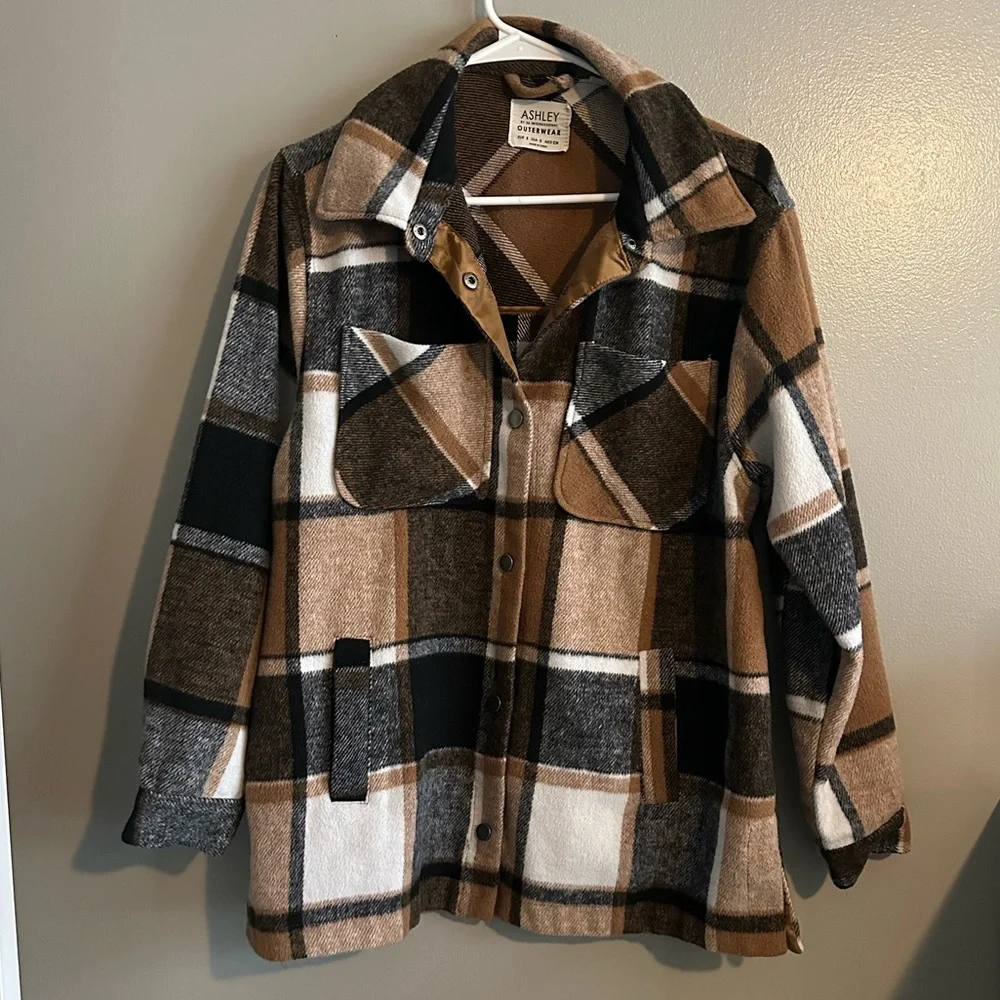 Ashley by 26 International Women’s Plaid Women's Jacket in Brown and Black - Picture 3 of 8